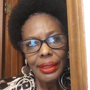 Meet your Posher, Aline